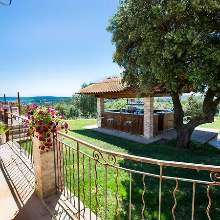 Domaine Du Serre D'avene Bed & Breakfast