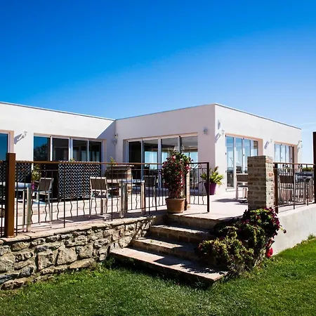 Bed & Breakfast Domaine Du Serre D'avene *