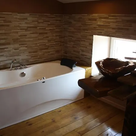 Bed & Breakfast Domaine Du Serre D'avene