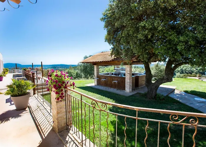 Domaine Du Serre D'avene Bed & Breakfast