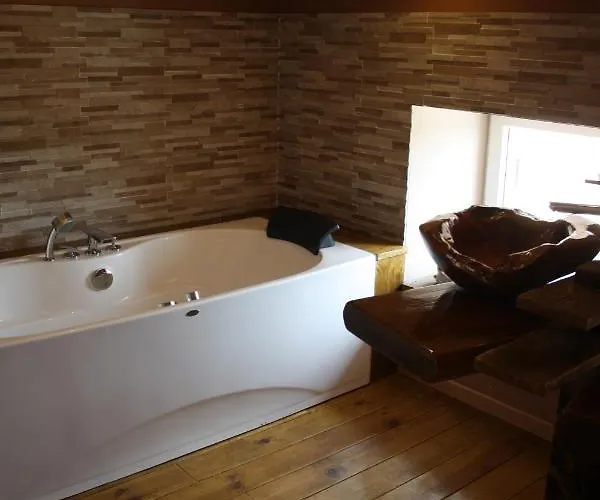 Bed & Breakfast Domaine Du Serre D'avene