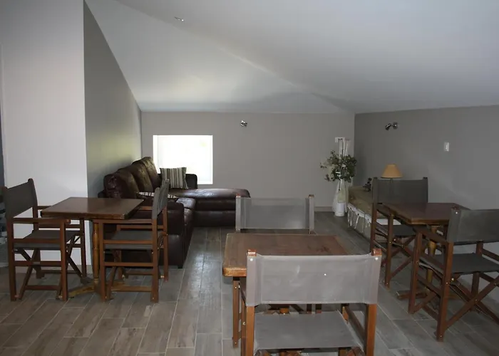 Bed & Breakfast Domaine Du Serre D'avene